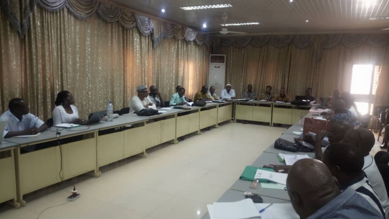 Formation des membres CAP de la région du nord sur le manuel du fonds d'investissement du projet Neer Tamba