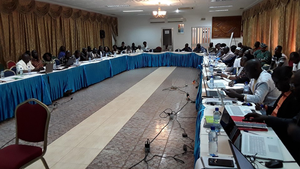 Première Session du comité d'orientation du projet Neer-Tamba